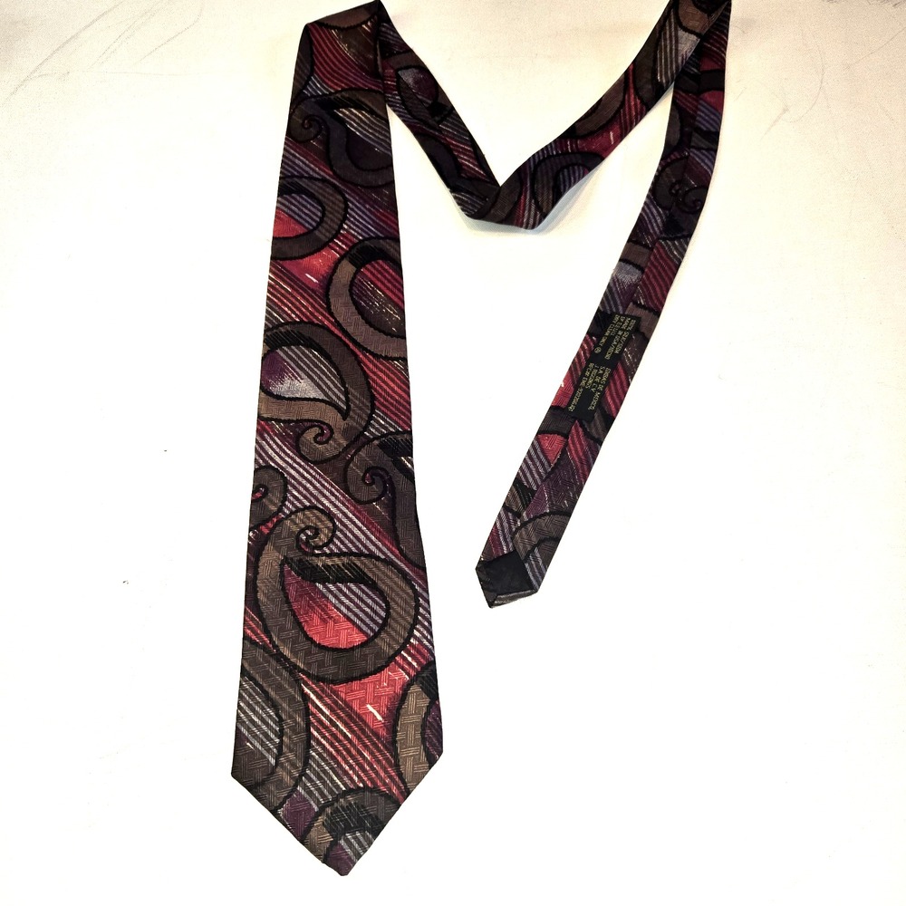 Hunting Horn J. Riggins Red Brown Paisley 100% Silk‎ Mens Necktie